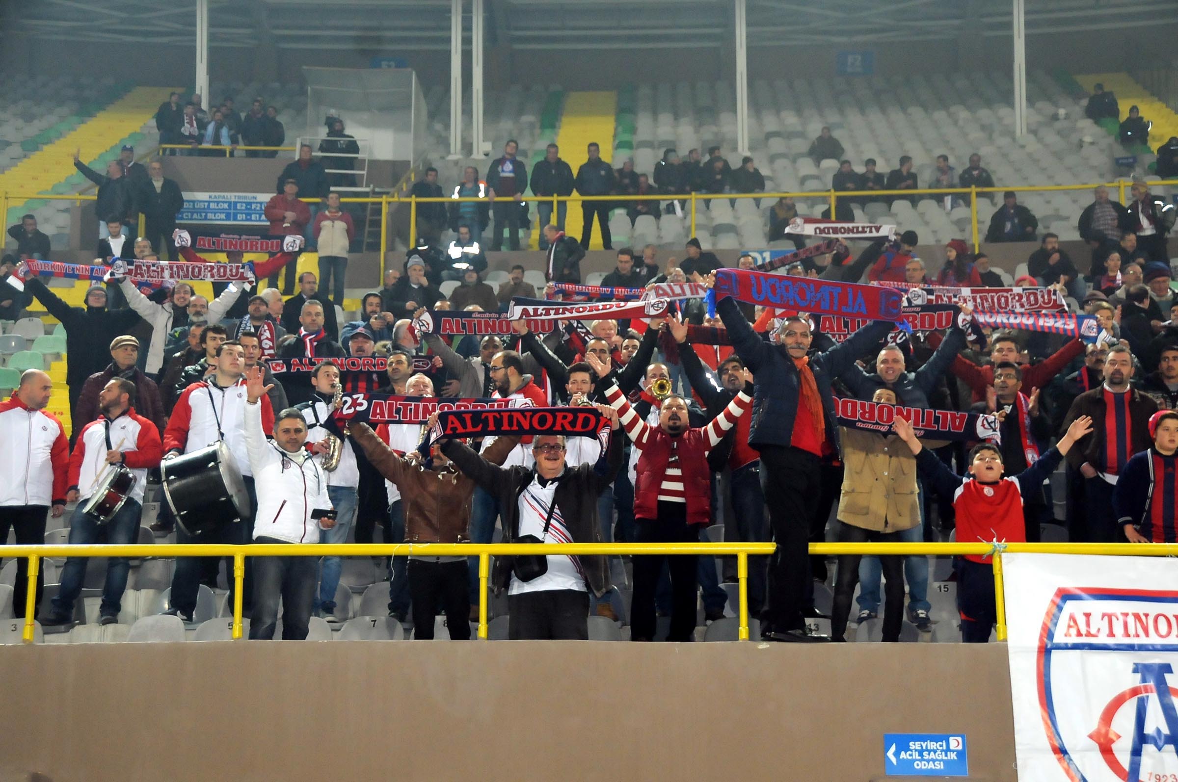 Göztepe’ye tribün tepkisi